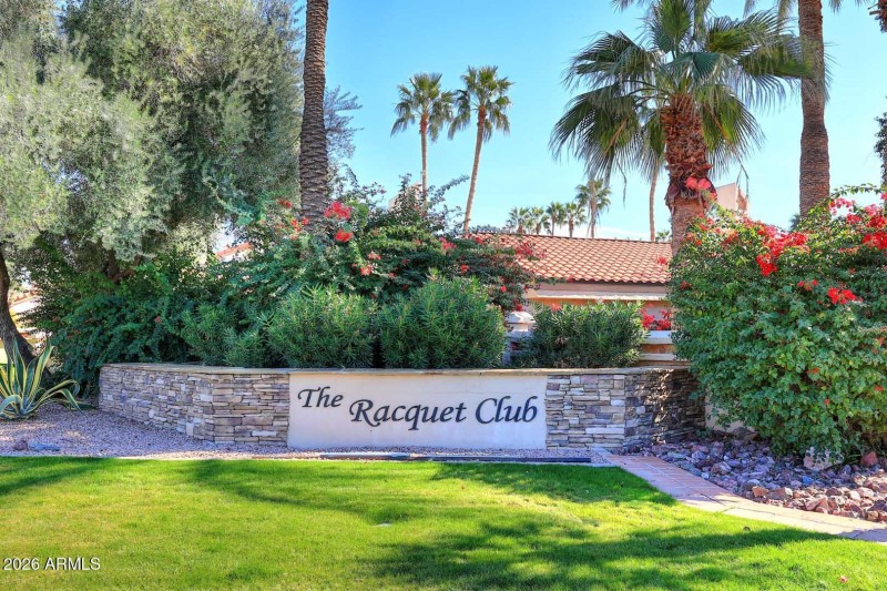 The Racquet Club-Sign