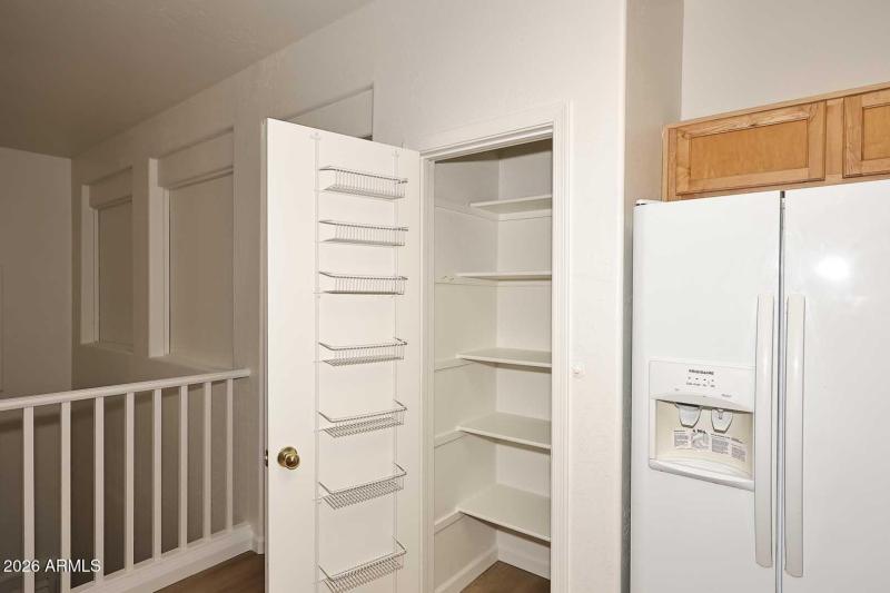 Kitchen-Pantry