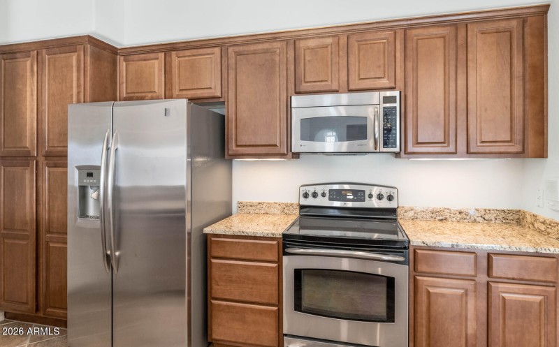 3935 E Rough Rider Rd-large-013-017-TOD5