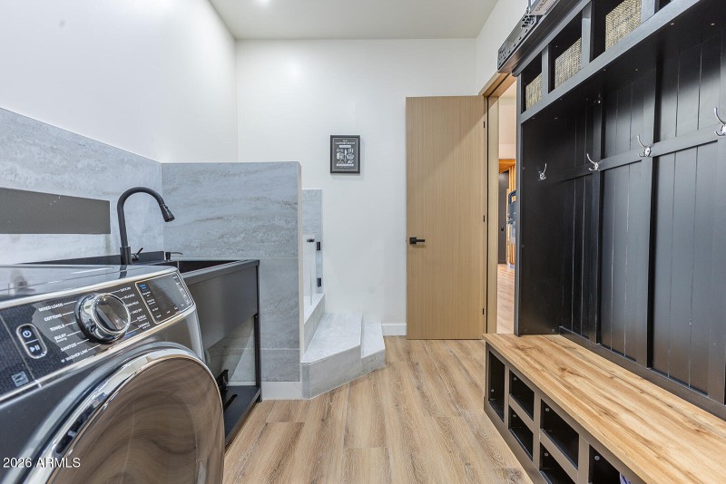 2536 E Indianola Ave-103