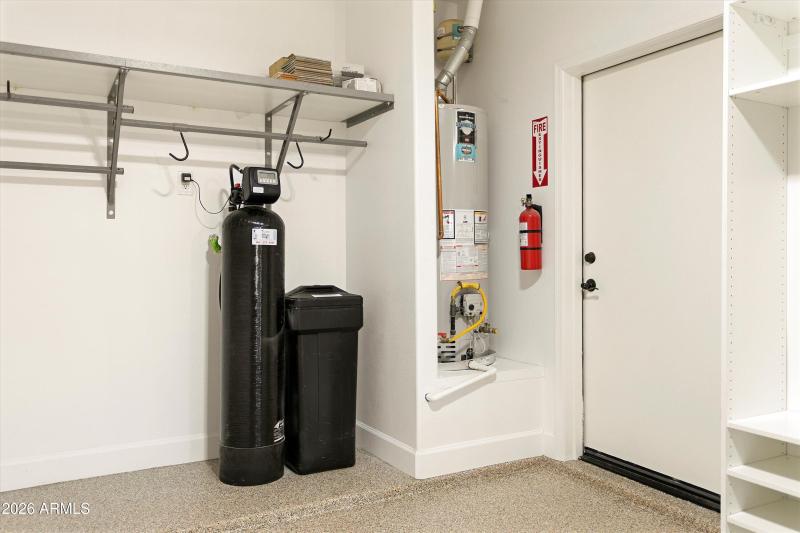 60-14885 W Dreyfus St