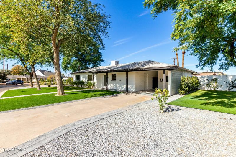 Facetune_24-01-2026-00-06-19