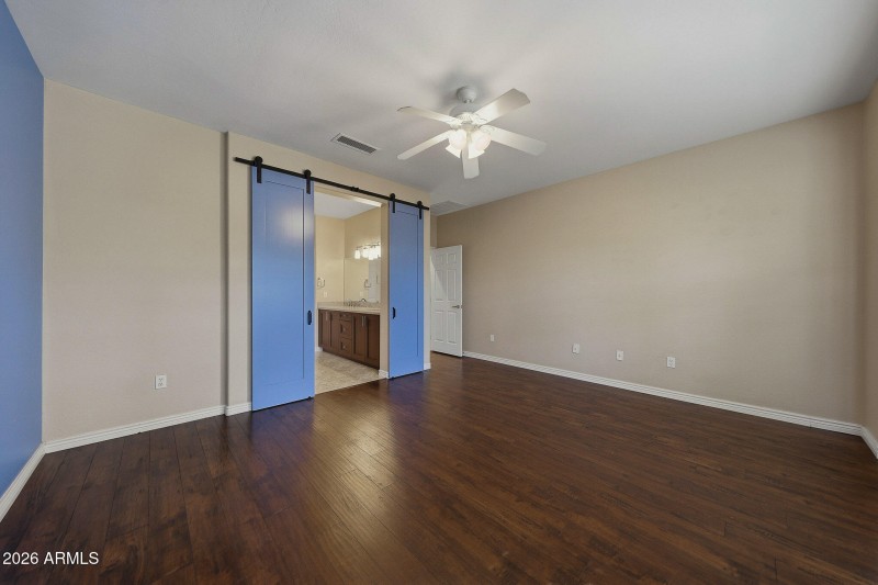 PRIVATE ENSUITE BTHRM