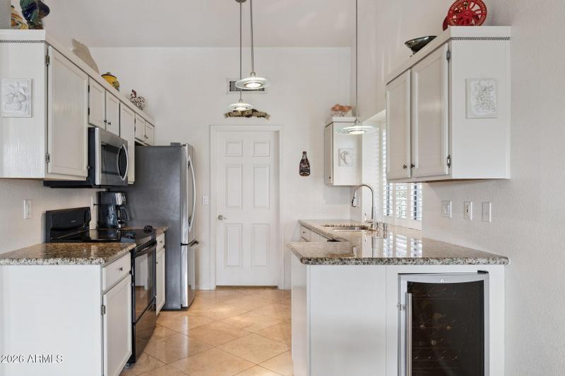 14-web-or-mls-8381-e-golden-cholla-dr