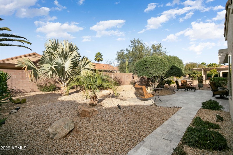 39-15736 W Goldenrod Dr