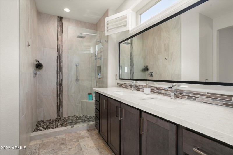 28-15736 W Goldenrod Dr