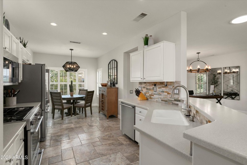 16-15736 W Goldenrod Dr