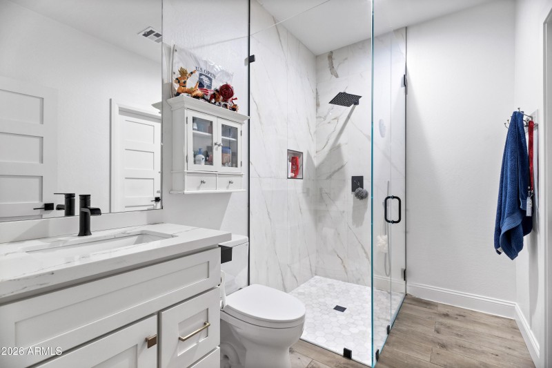 3rd En-suite bathroom