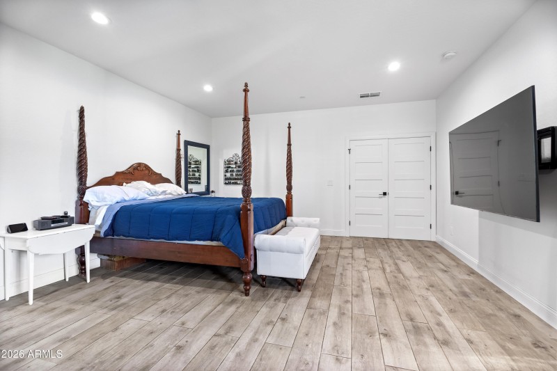 Large private primary