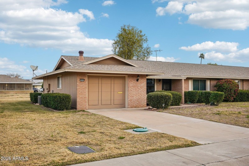 5-web-or-mls-W Sandstone Dr-S2401-005