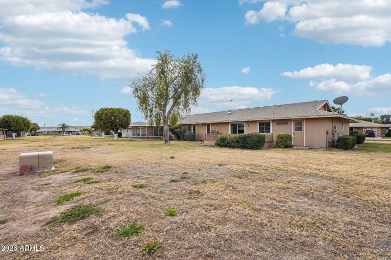 27-web-or-mls-W Sandstone Dr-S2401-027