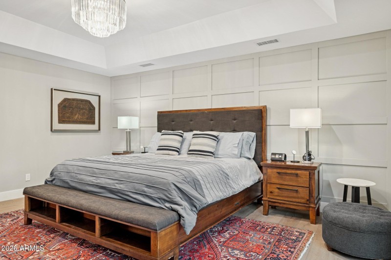 25-web-or-mls-10636-e-desert-cove-ave