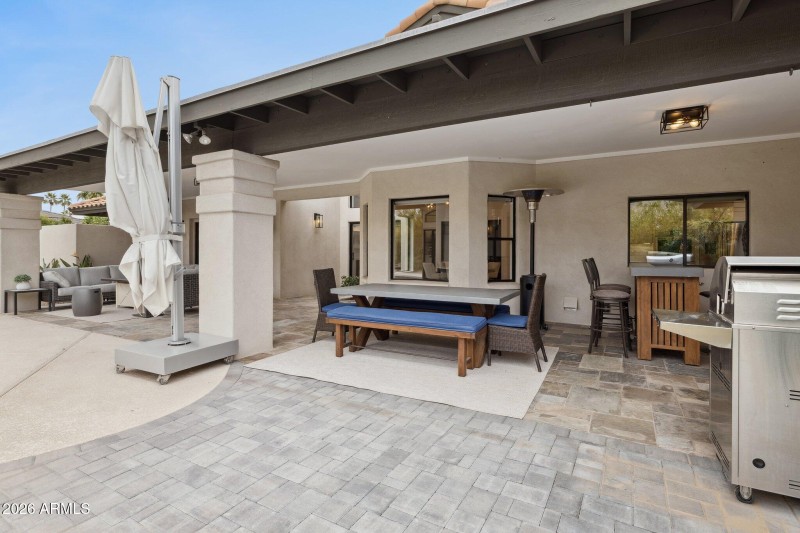 49-web-or-mls-10636-e-desert-cove-ave