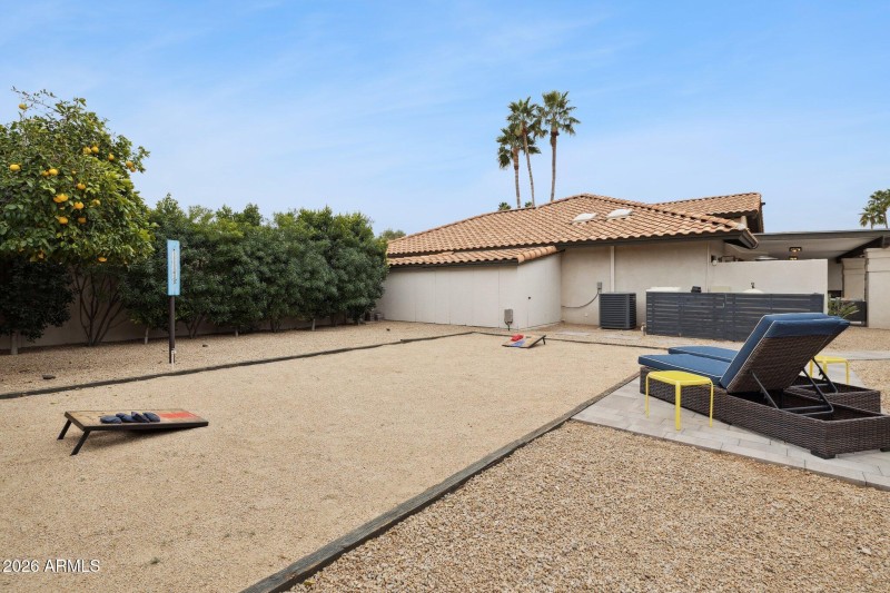 55-web-or-mls-10636-e-desert-cove-ave