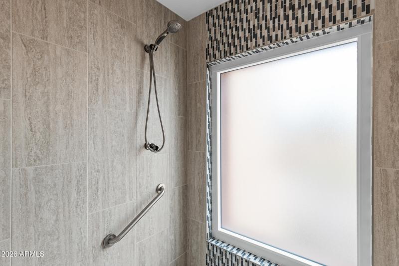 2nd master walk in shower