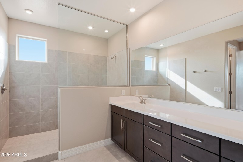 Acacia Foothills-vacant-20