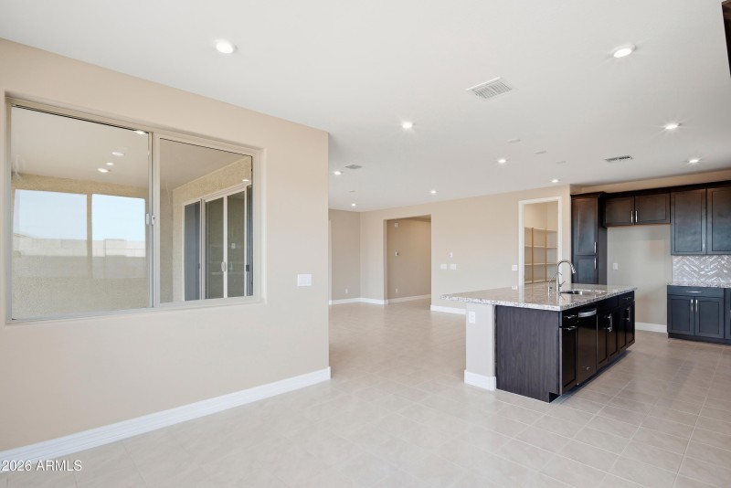 Acacia Foothills-vacant-13