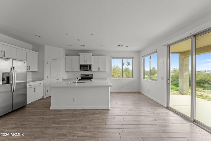 Kitchen & Breakfast Room