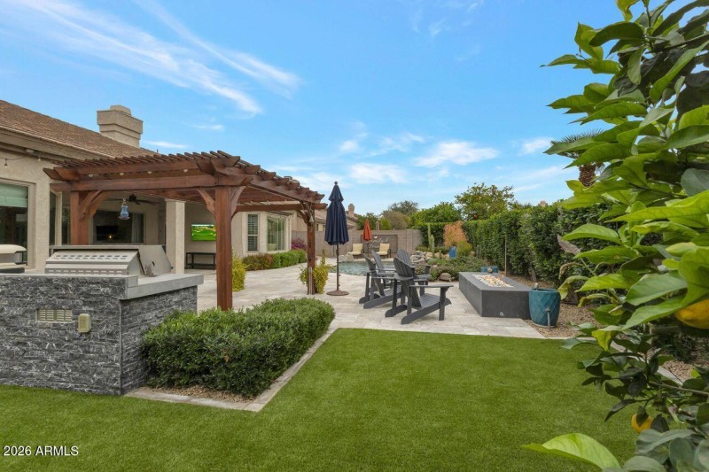 Easy care turf & hardscape.