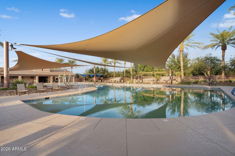 050_72-web-or-mls-dsc04709_640