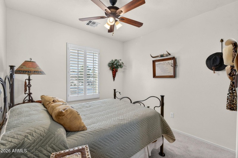 34-web-or-mls-46- E Neville Ave