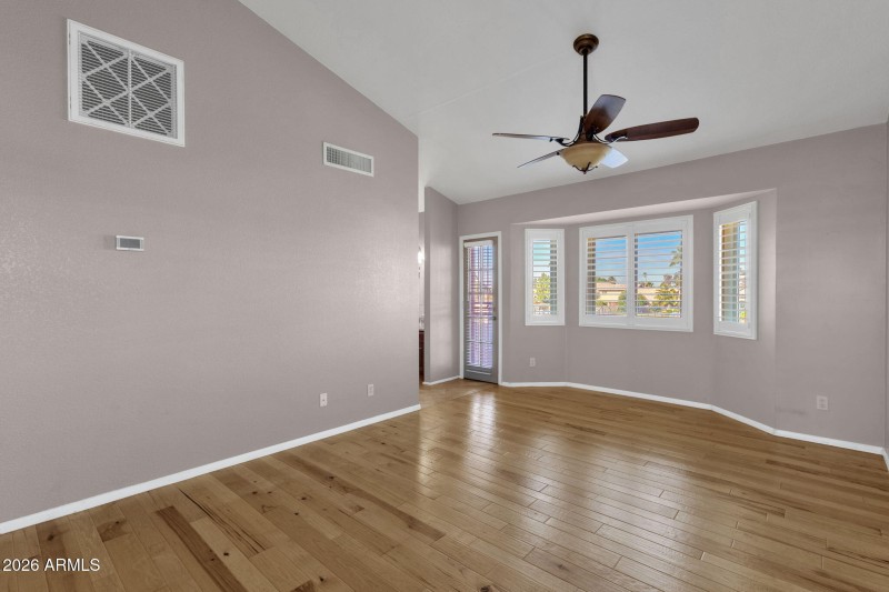 32-web-or-mls-3224-n-109th-ave