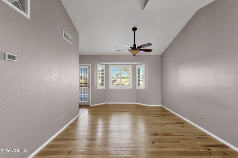 33-web-or-mls-3224-n-109th-ave