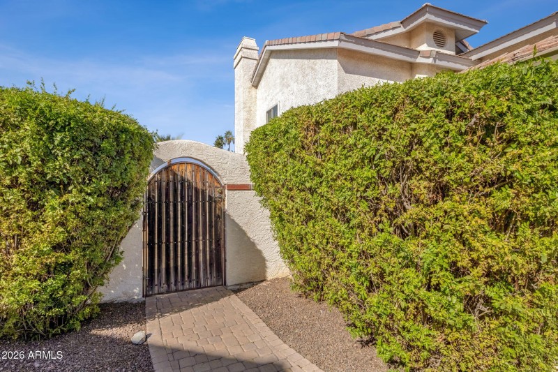 67-web-or-mls-3224-n-109th-ave