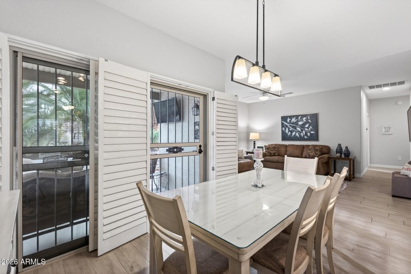 Dining toward Great Room