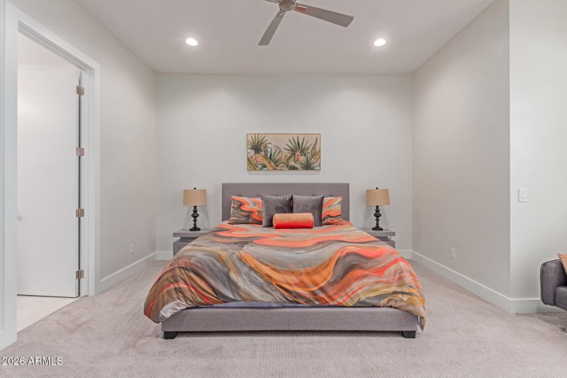 52 - Camelback Manor