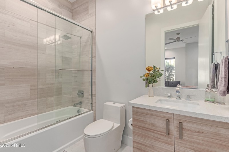 54 - Camelback Manor