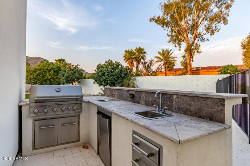 88 - Camelback Manor