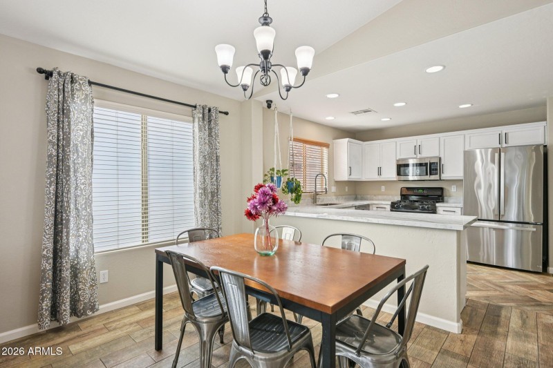 9-web-or-mls-N 63rd Dr-S2401-009