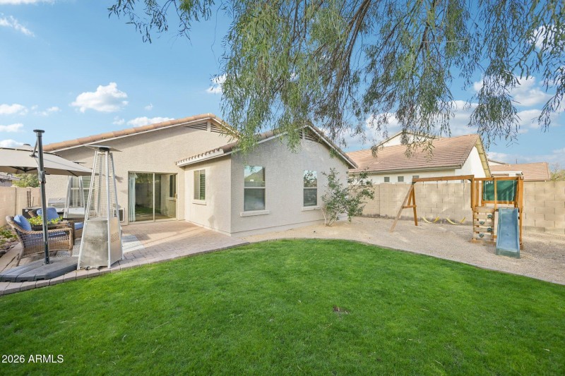 33-web-or-mls-N 63rd Dr-S2401-033