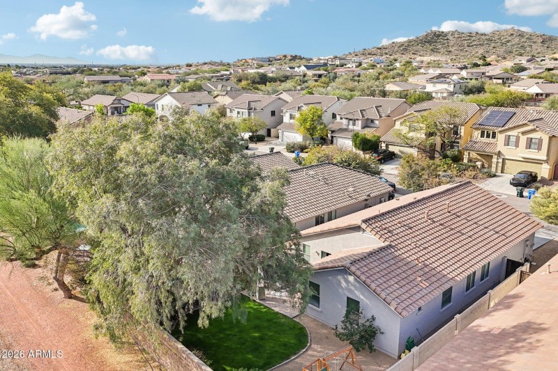 45-web-or-mls-N 63rd Dr-S2401-045