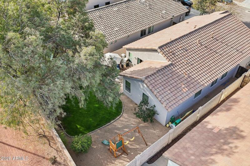 46-web-or-mls-N 63rd Dr-S2401-046