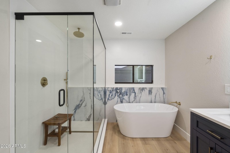 Spa-Inspired Primary Bath