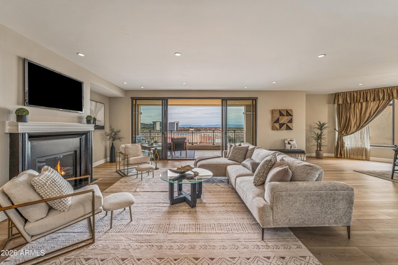 I2026011902 - Daytime HDR-8