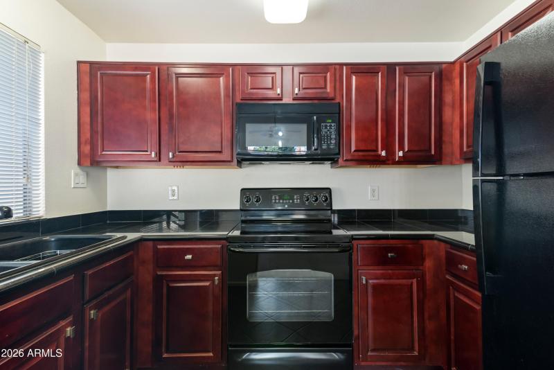 17_10115 e mountain view rd-2106-17