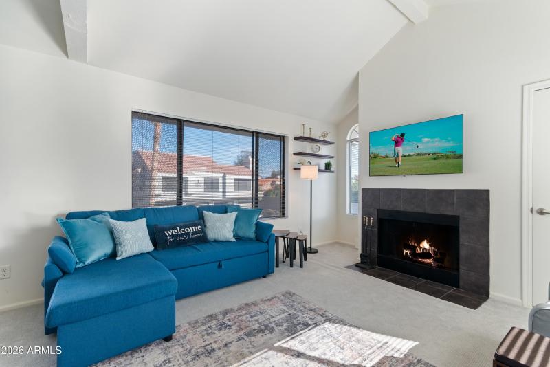 7_10115 e mountain view rd-2106-7