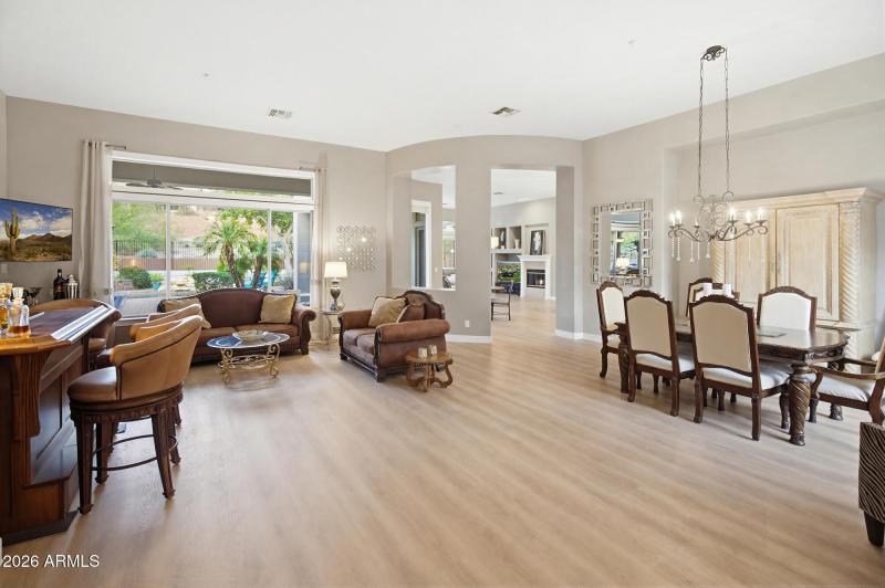 1813 W Camargo Ct-19