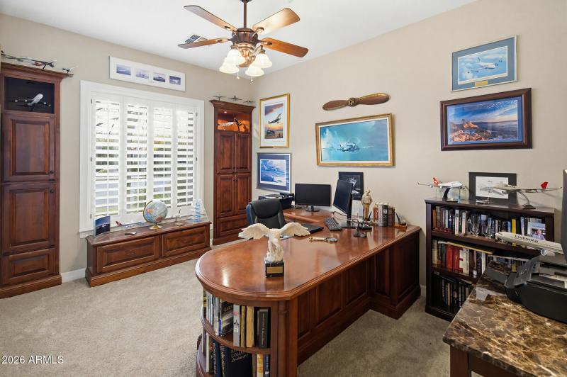 1813 W Camargo Ct-24