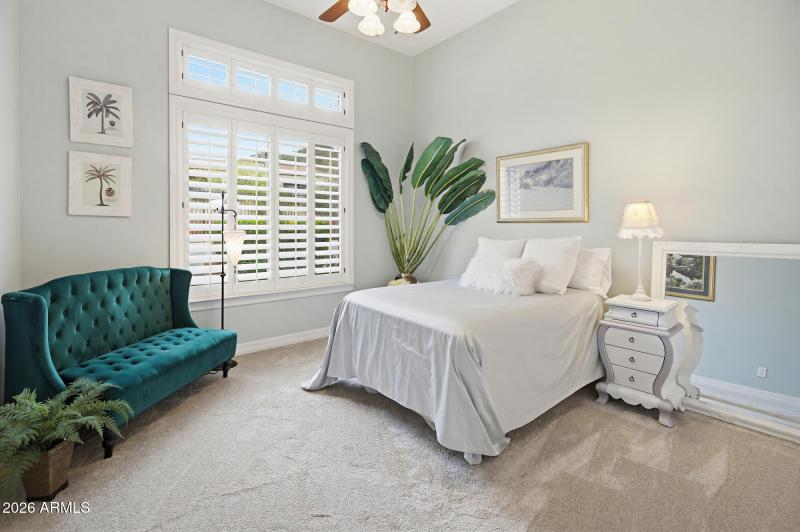 1813 W Camargo Ct-26