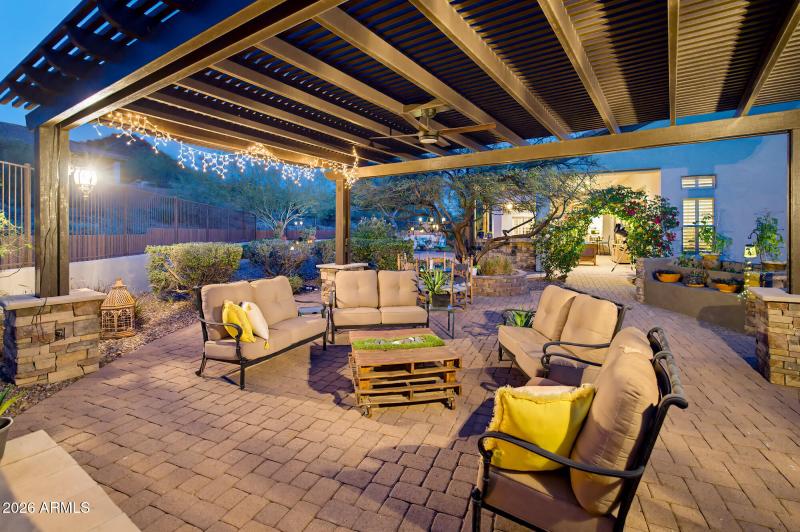 1813 W Camargo Ct-95