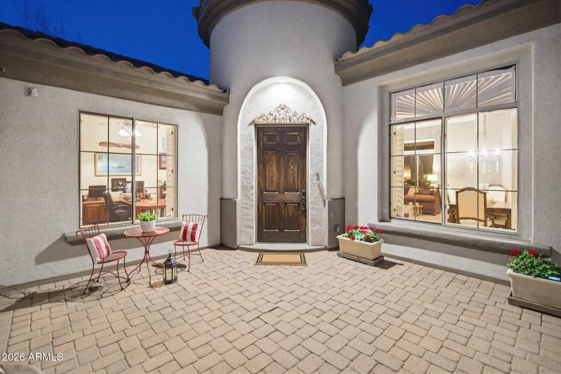 1813 W Camargo Ct-110