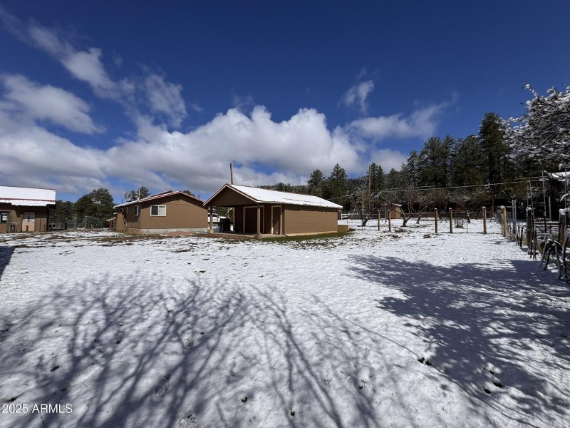 48 - Single car workshop & guest home