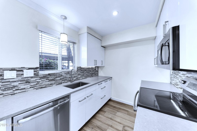 5 4600 N 68th St 342_8