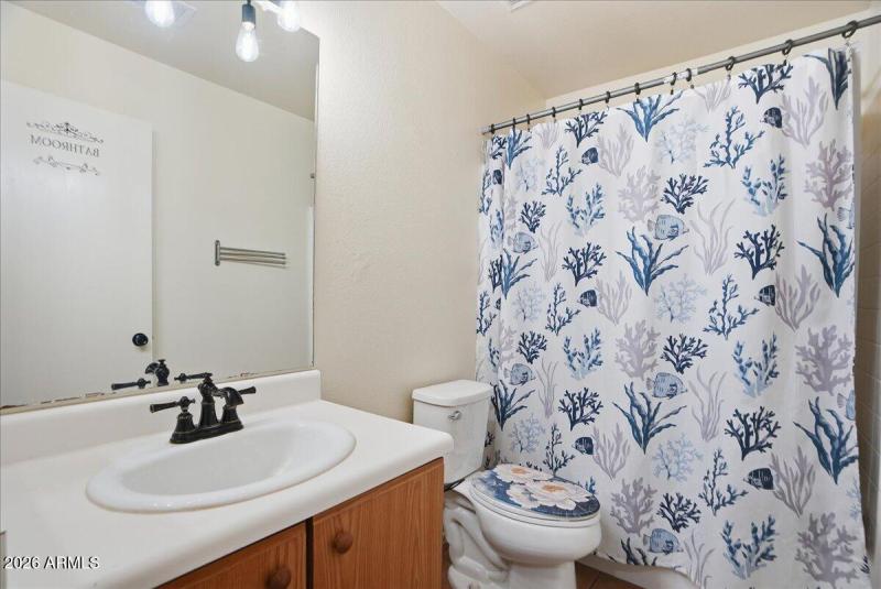 14-1825 W Renaissance Ave_RedHogMedia