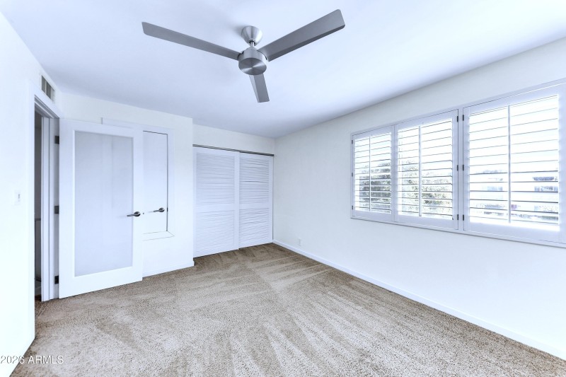 16 4600 N 68th St 342_19