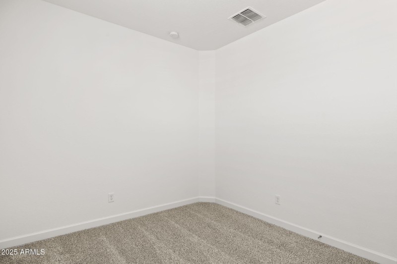 14-web-or-mls-17713-w-eva-st-lot-3-zanje